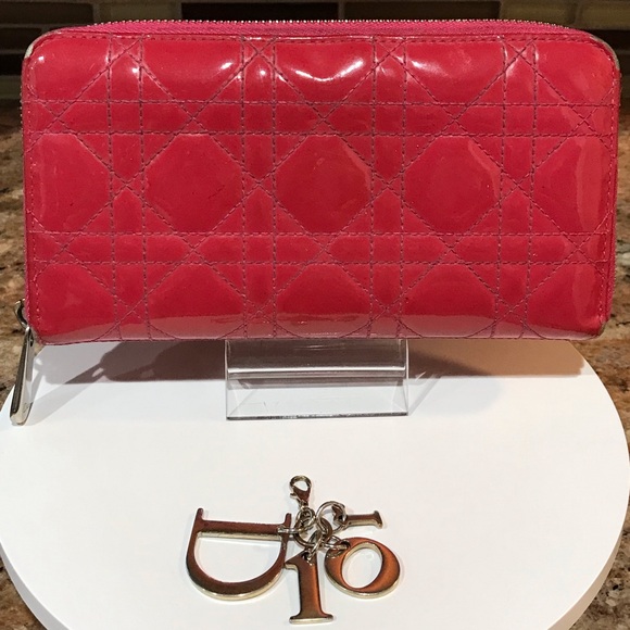 DIOR Cannage Patent Leather Zip Around Wallet 😍❤️🔥🔥 - Picture 1 of 17